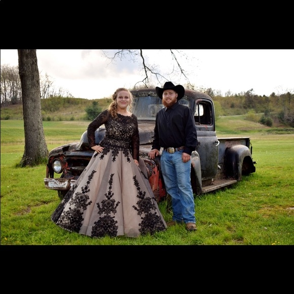 Prom dress - Picture 6 of 6